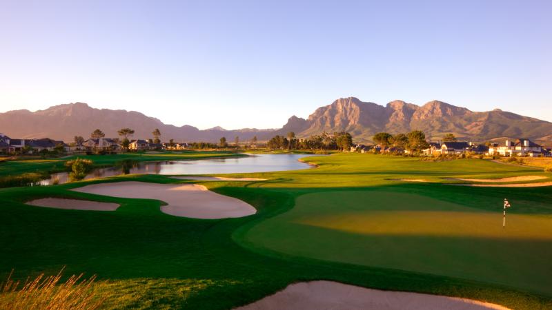 Golf p Pear Valley